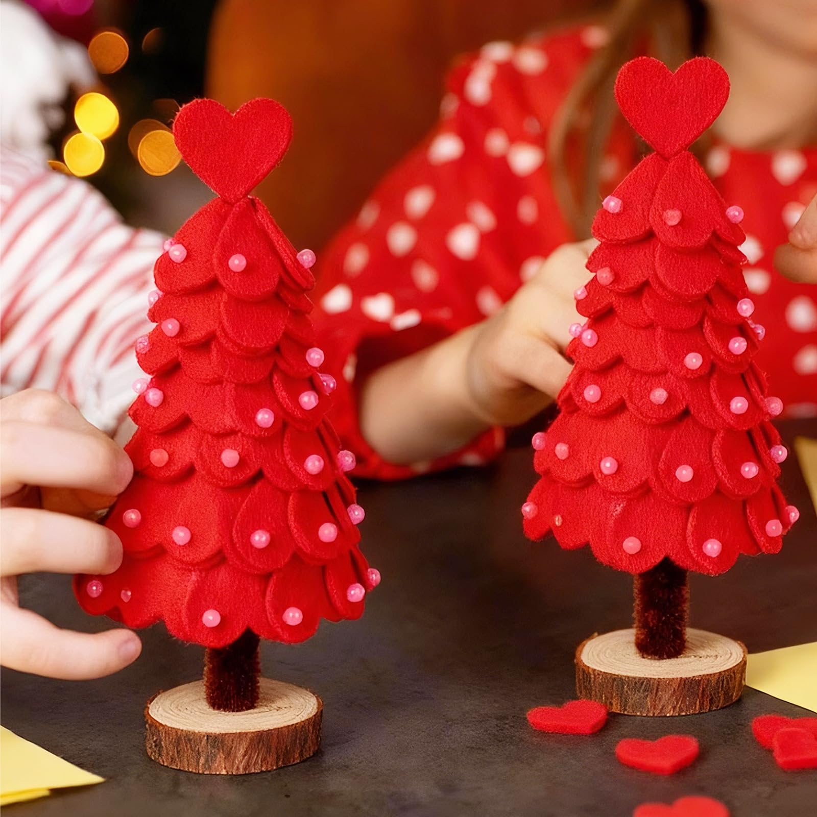 SEPGLITTER durable felt maintains color and shape for decorations.