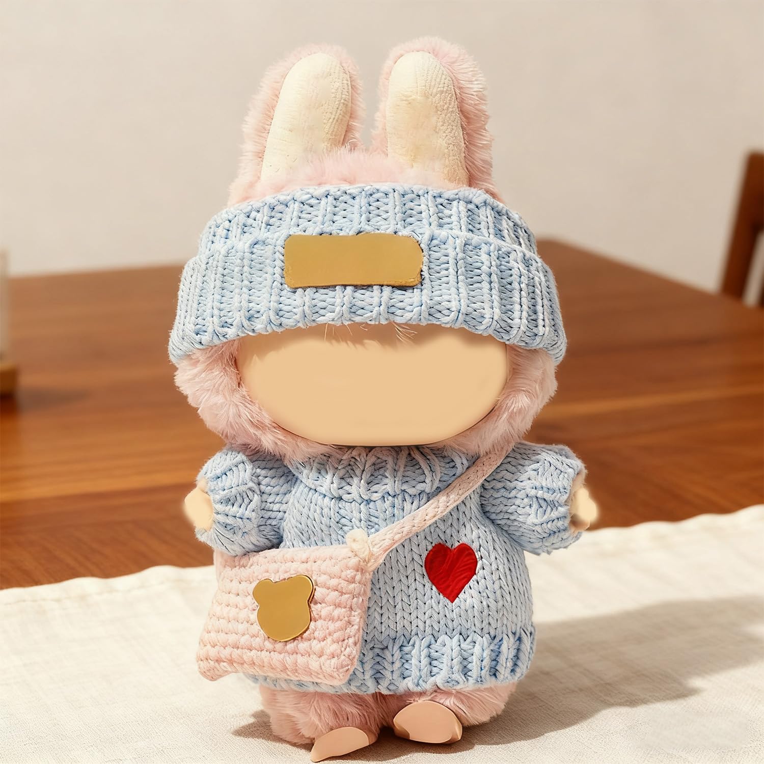 SHUOXUKE pink bag accessory for 17cm dolls, ideal for completing outfits.