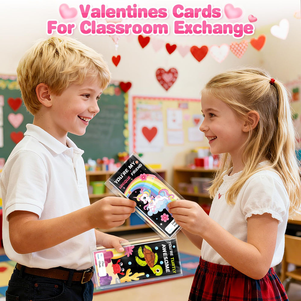 ShyLizard safe-coated scratch surfaces support smooth, mess-free crafting sessions.
