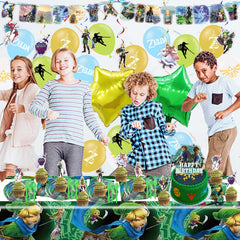 Signreen Legend cake topper provides a polished centerpiece for cake design.