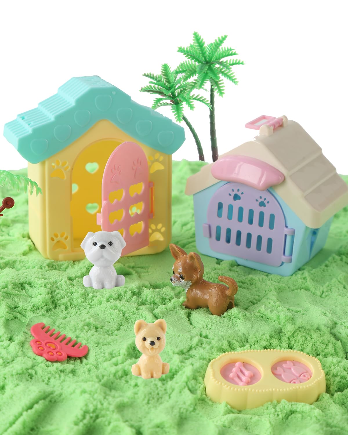Sikmcle sandbox with lid offering secure storage and portability.