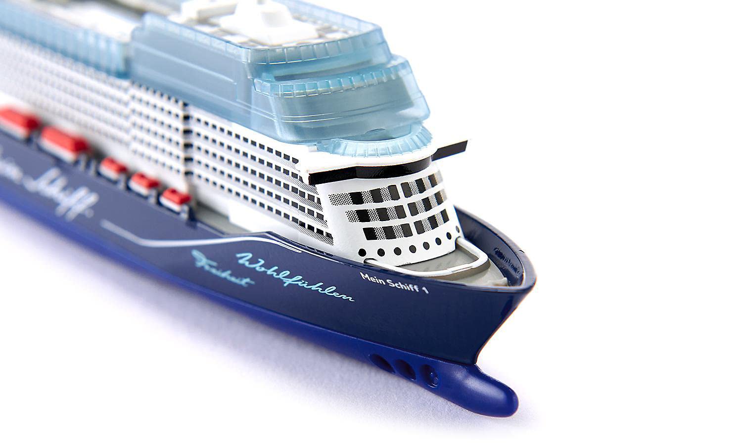 Siku 1730 gift-friendly toy for birthdays and cruise anticipation.