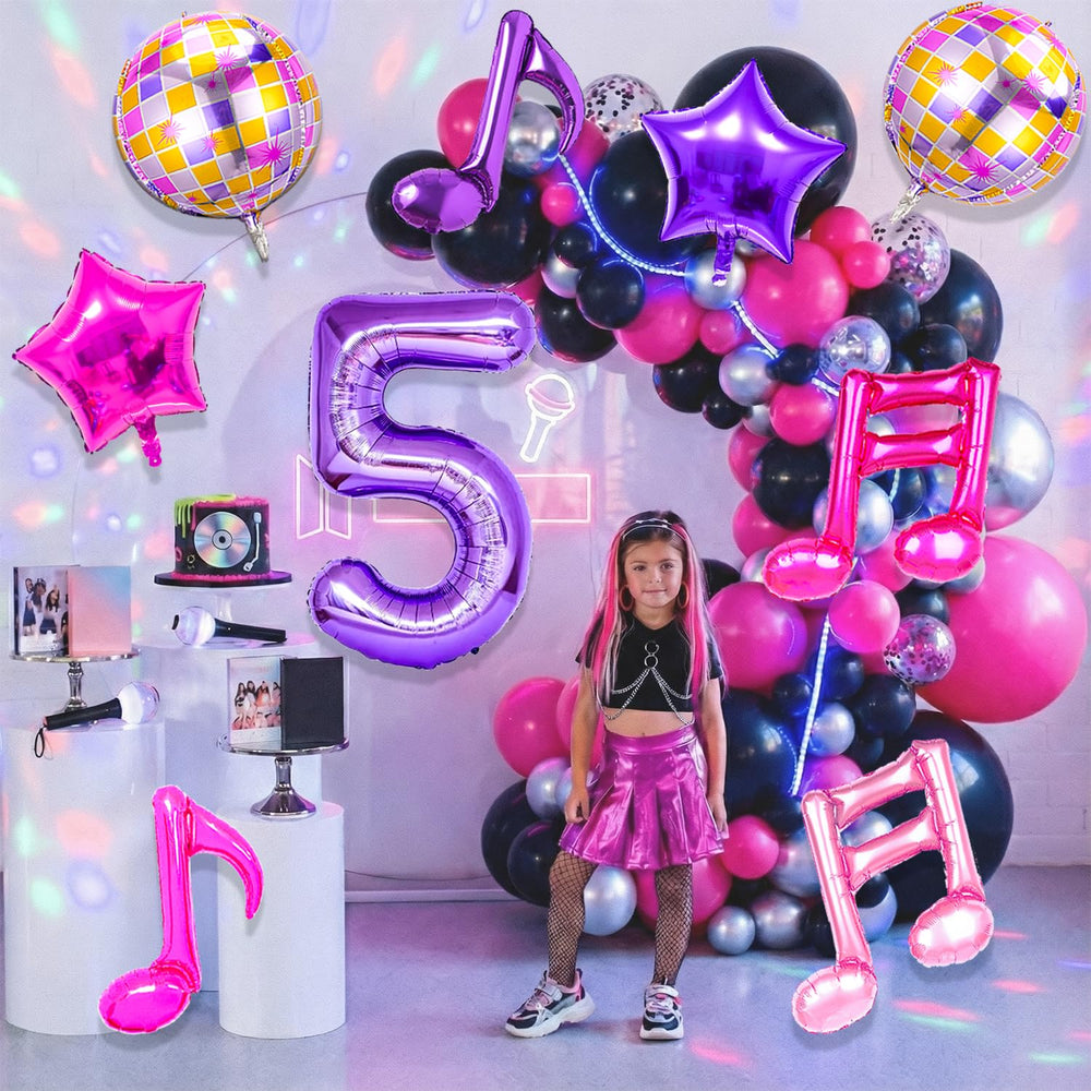 Siznkore Kpop birthday set: fuchsia double-note balloon brightens the scene
