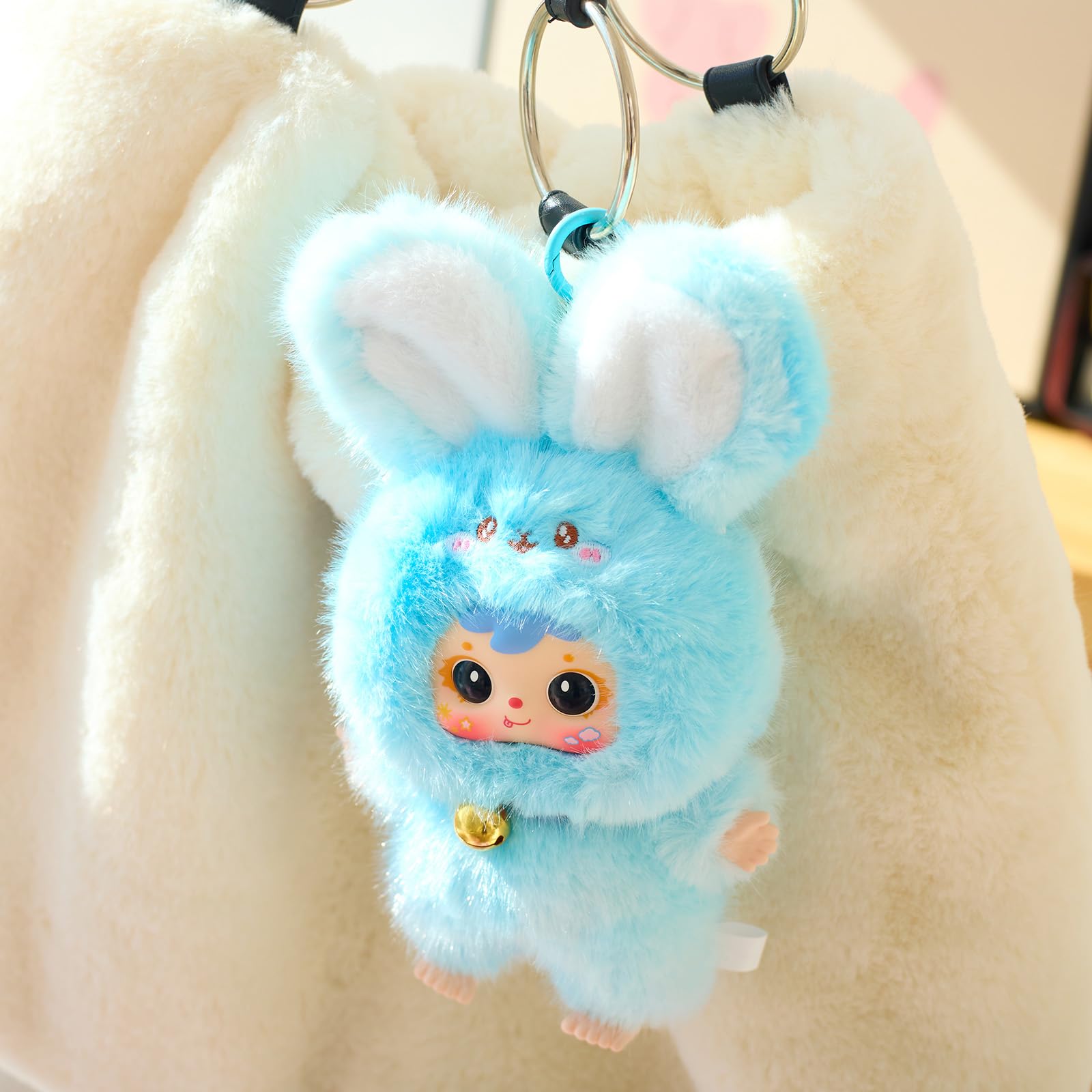 SKOGSKUNST Samuel Magic Bunny rotate-eyes feature offers playful posing options