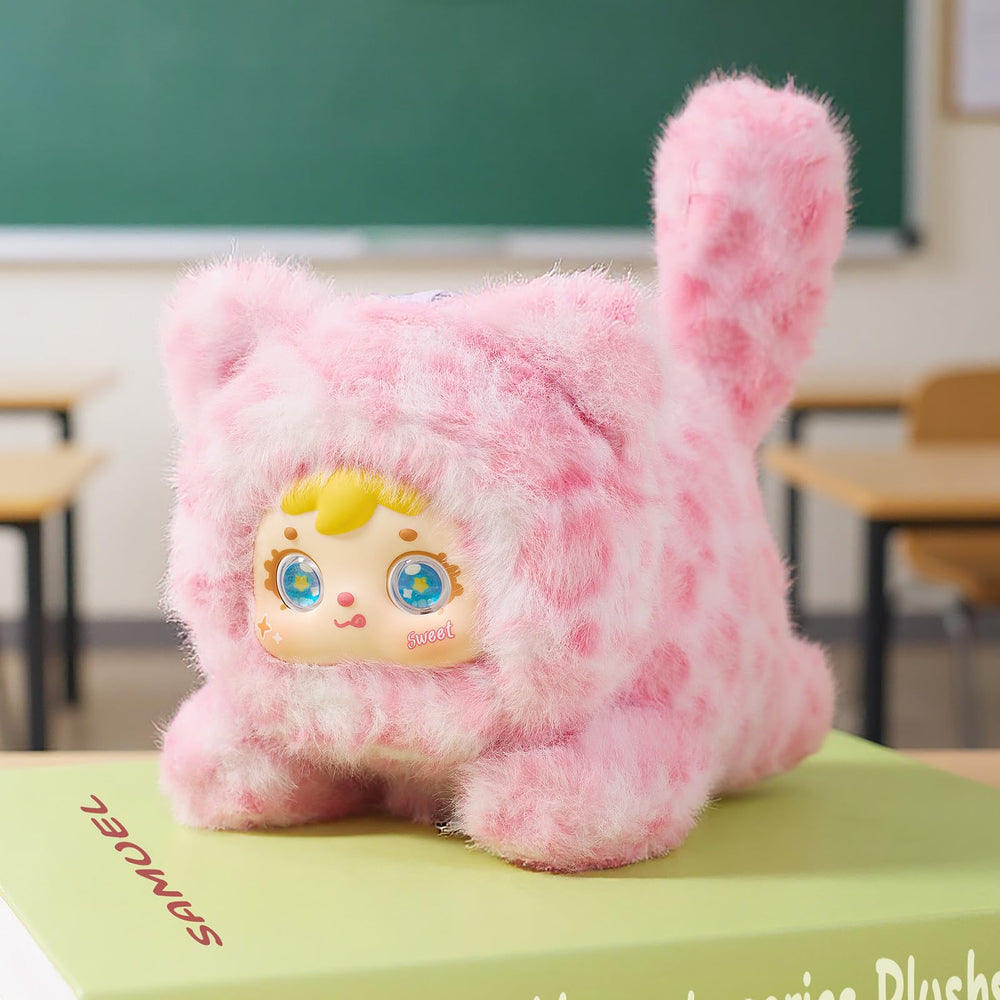 3.5-inch SKOGSKUNST Samuel Meow Meow plush figure suitable for desk or shelf
