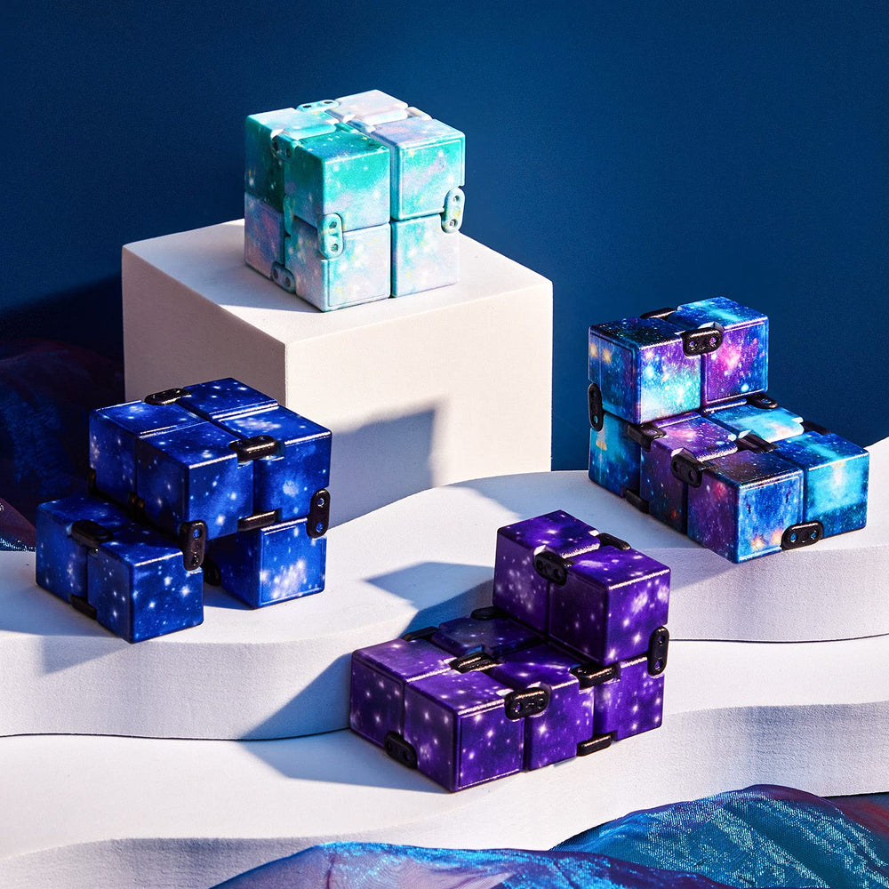 Skylety Infinity Cube for desk use, supports focus during work