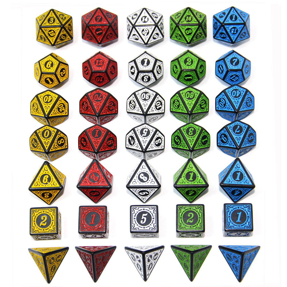 Smartdealspro close-up golden-number dice; legible faces for quick, confident rolls