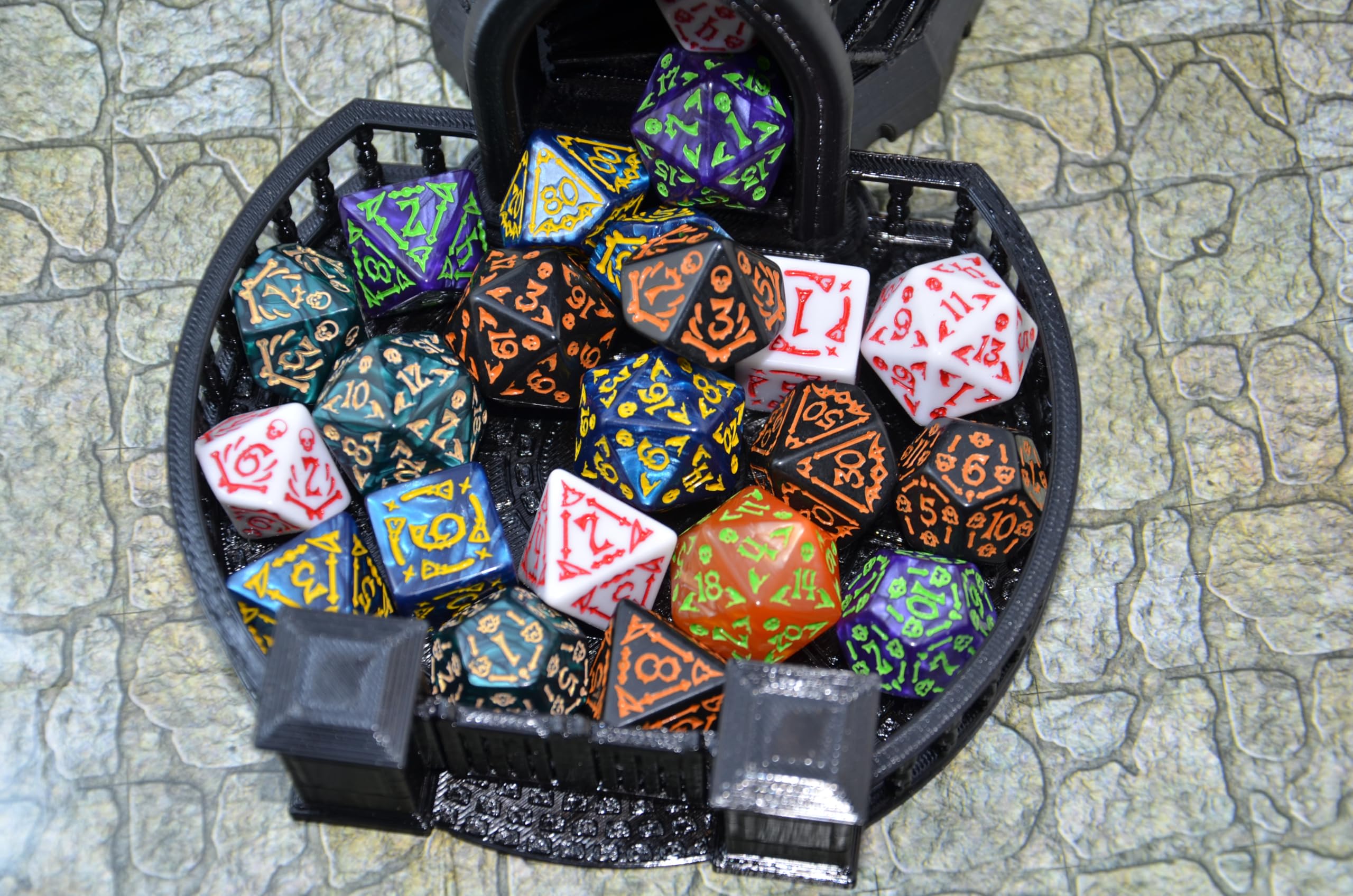 Smartdealspro retro multi-color dice enhance game aesthetics.