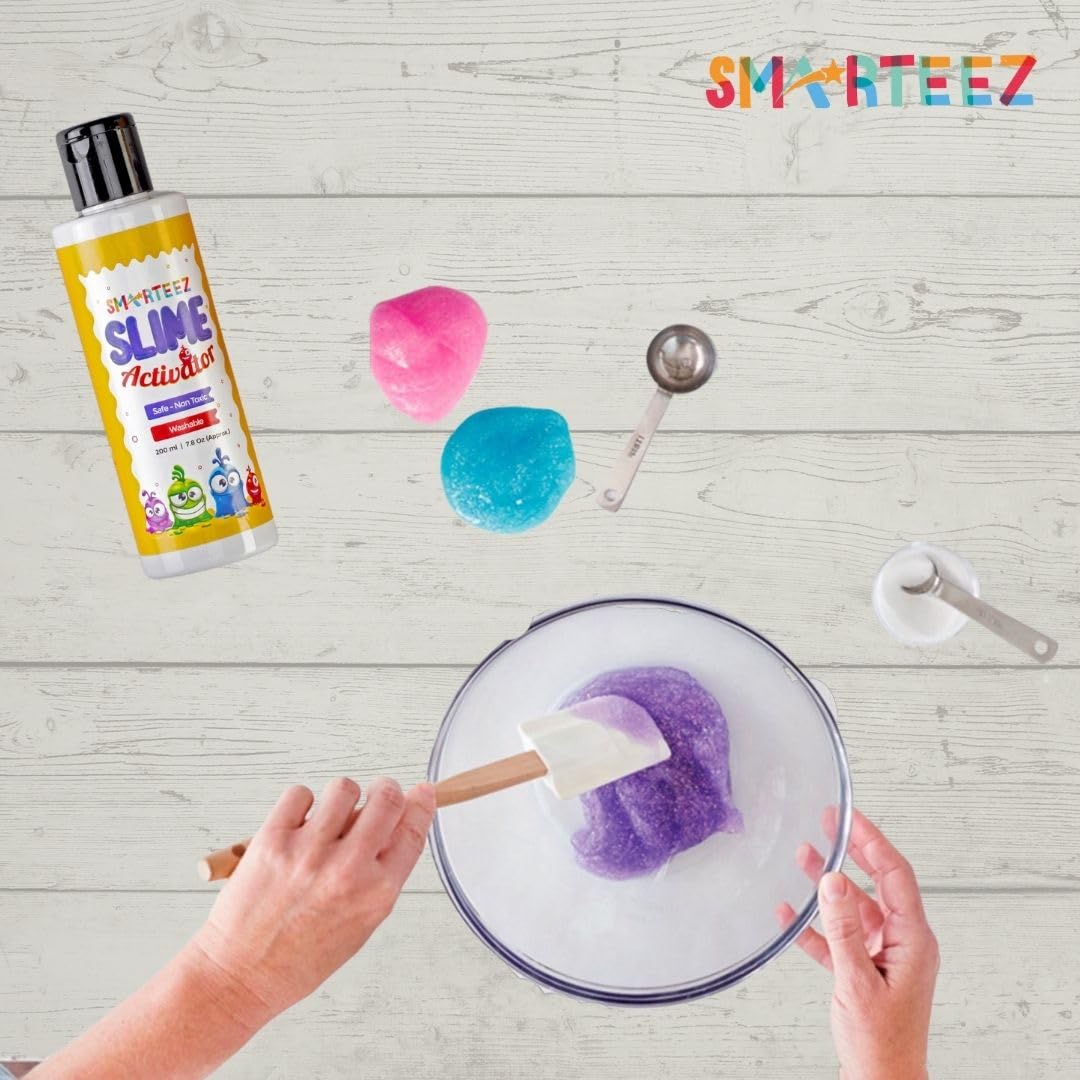 SMARTEEZ Slime Activator batch ready for stretchy slime play.