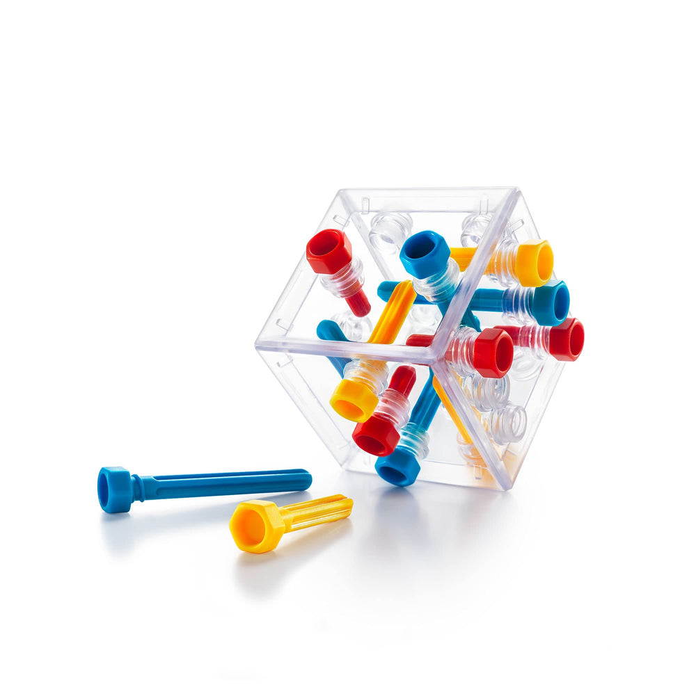 SmartGames Criss Cross Cube child solving boosts concentration and focus.