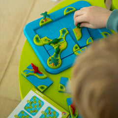 SmartGames Dinosaurs durable components ensure long-lasting, reliable play sessions.