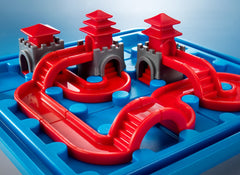 SmartGames durable components ensure long-lasting, screen-free puzzle play.
