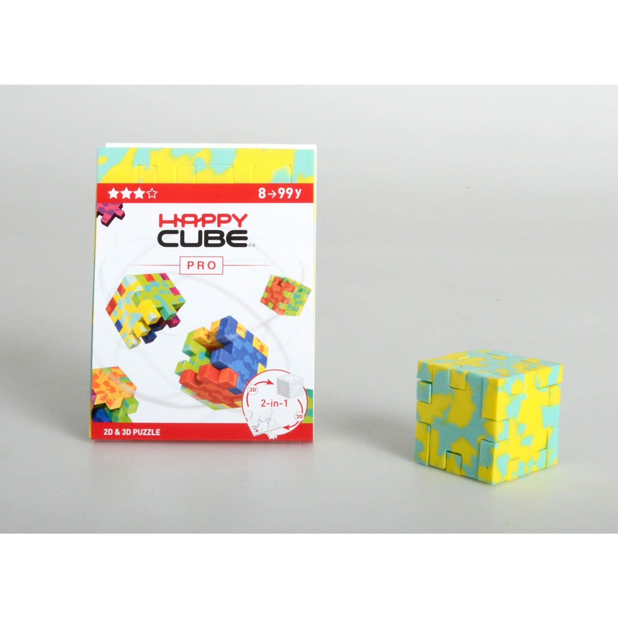 SmartGames Happy Cube Pro packaging and quick-start guide aid easy setup.