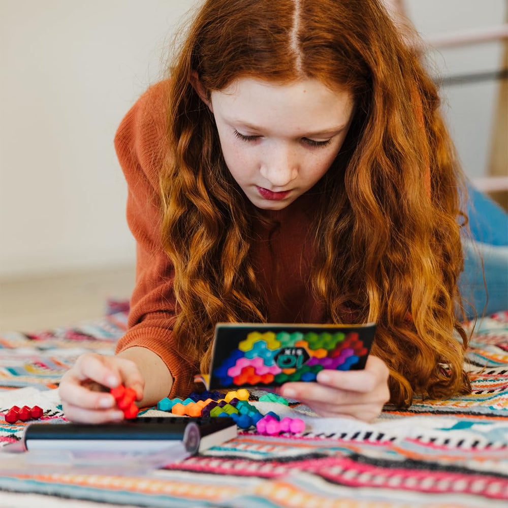 SmartGames IQ Six Pro supports 2D and 3D challenges for versatile play.