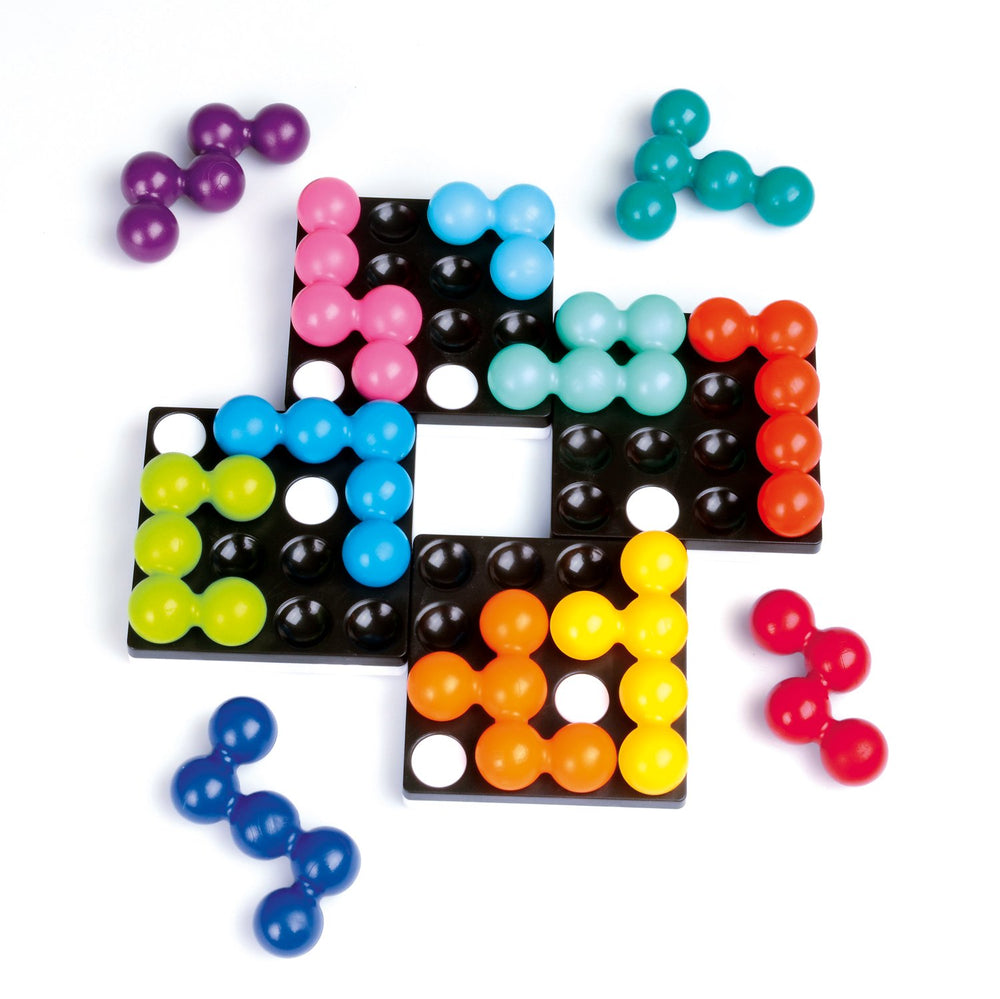 SmartGames Quadrillion boards lock firmly for stable, satisfying configurations