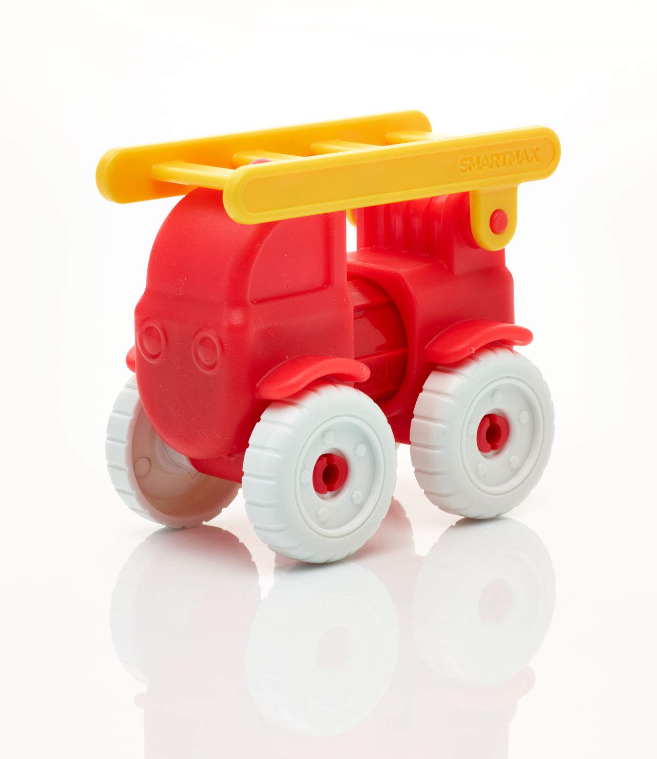 SmartMax durable sonically-welded bars withstand busy play sessions