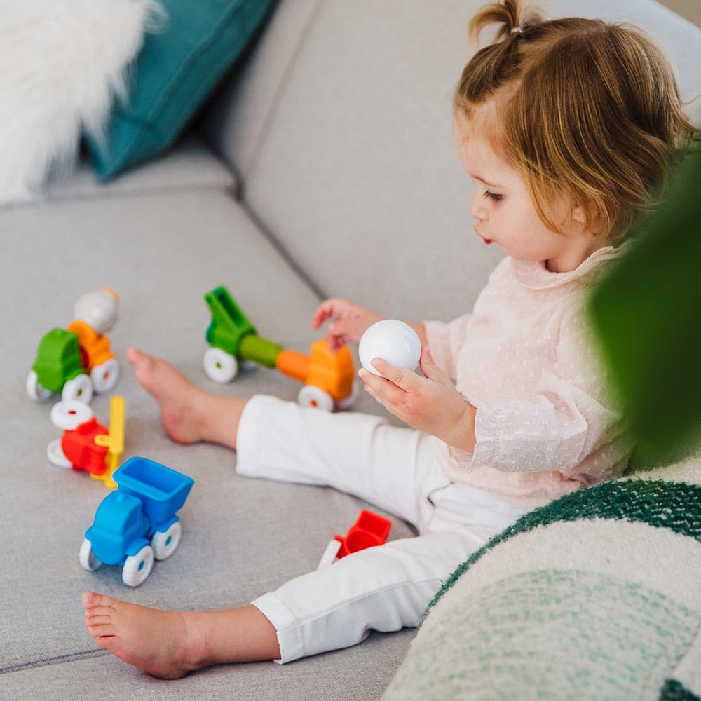 SmartMax early STEM learning for toddlers with a 13-piece set