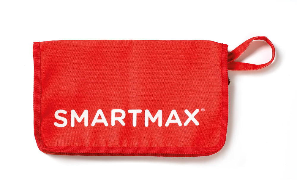 SmartMax first animals carry bag and playmat for quick cleanup and travel.
