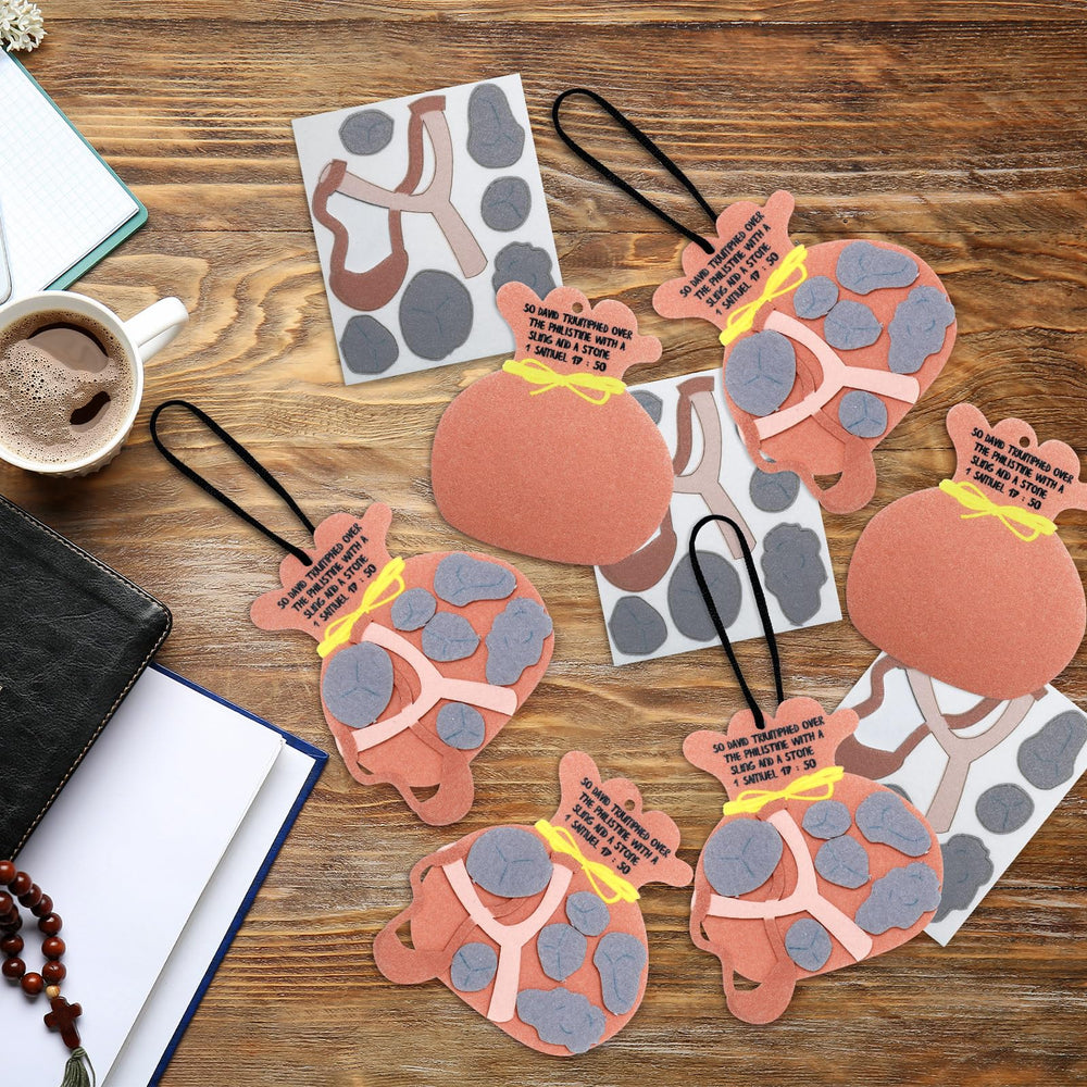 SmoothNovelty ornament kit, durable felt material for repeated holiday crafts