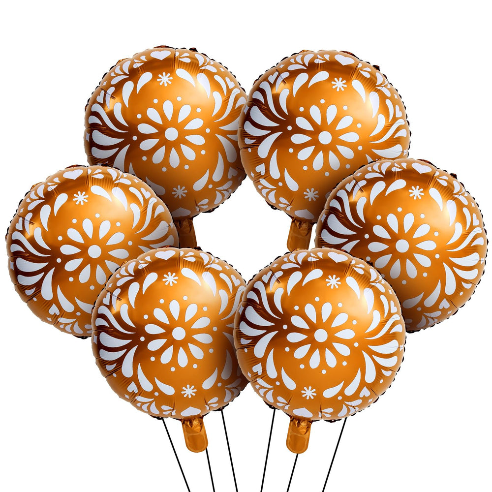 Soaoo Cielito Lindo 18-inch balloon in brown and white creates a vivid focal point.