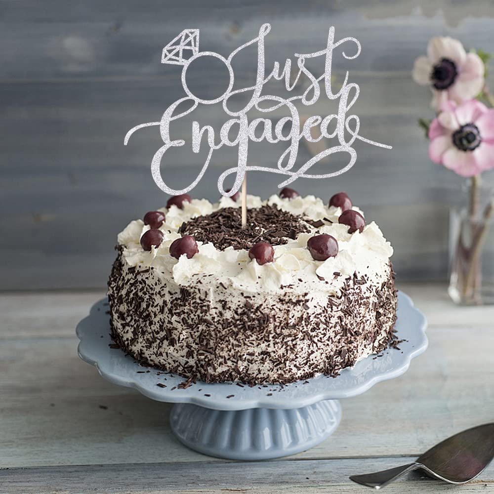 Sodasos shimmering glitter finish adds a luxurious romantic touch.