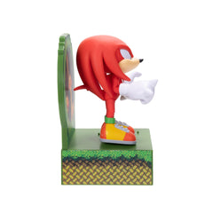 Sonic Knuckles figure shown with 13-points articulation for flexible posing.
