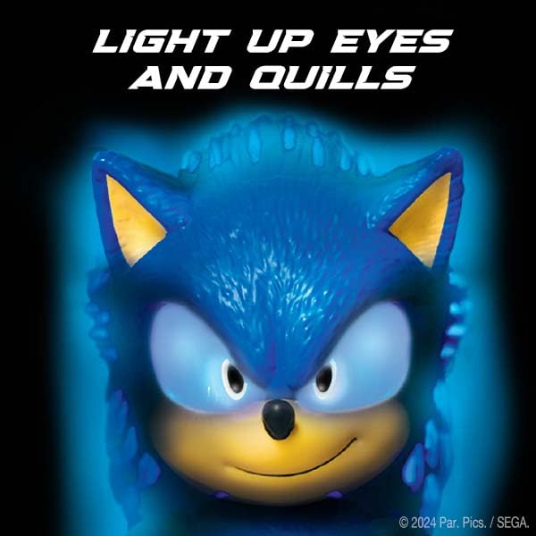Sonic figure showing light-up eyes and quills for dramatic action poses