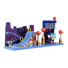 Sonic The Hedgehog 2.5-inch articulated springs allow dynamic bouncing during play.
