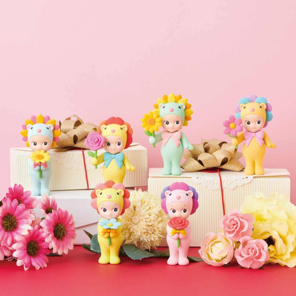 Sonny Angel Flower Gift secret Robby Angel figure adds surprise to collections.