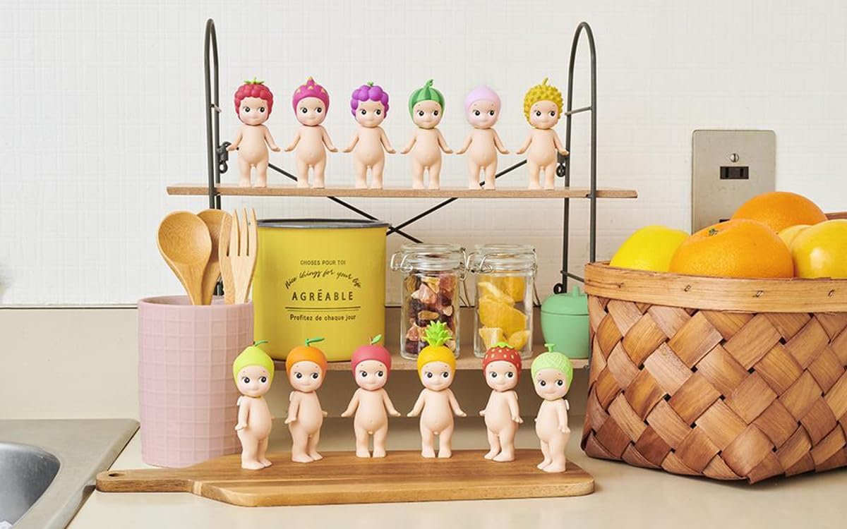 Sonny Angel sealed blind box, perfect for gifting and collecting with unboxing anticipation.