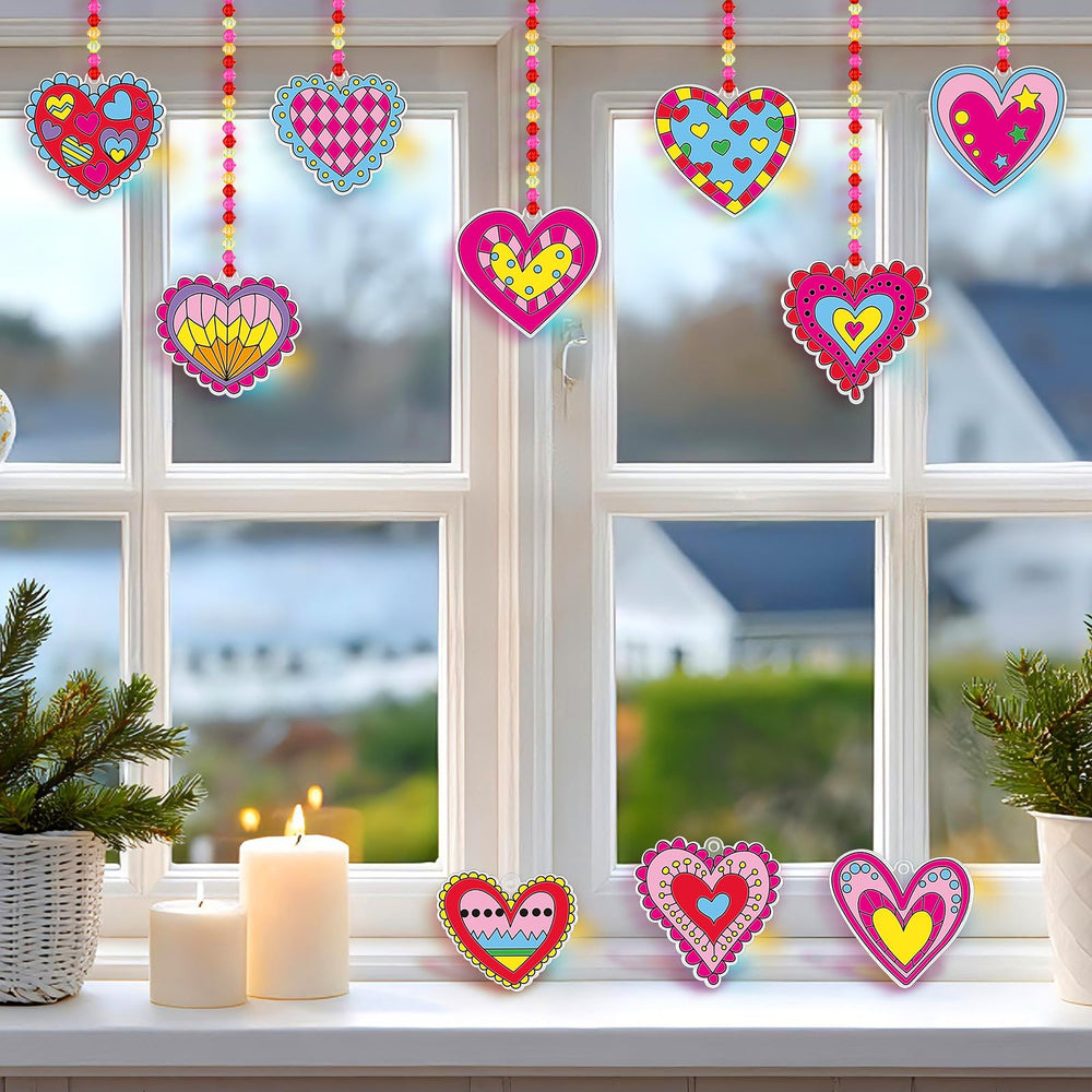 Sonwyoung fishing line roll enables clean hanging for displays.