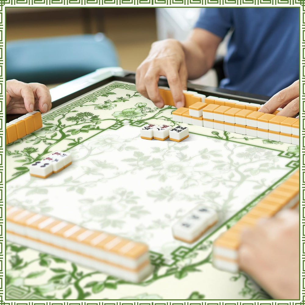 Soft polyester top reduces noise for quieter game sessions