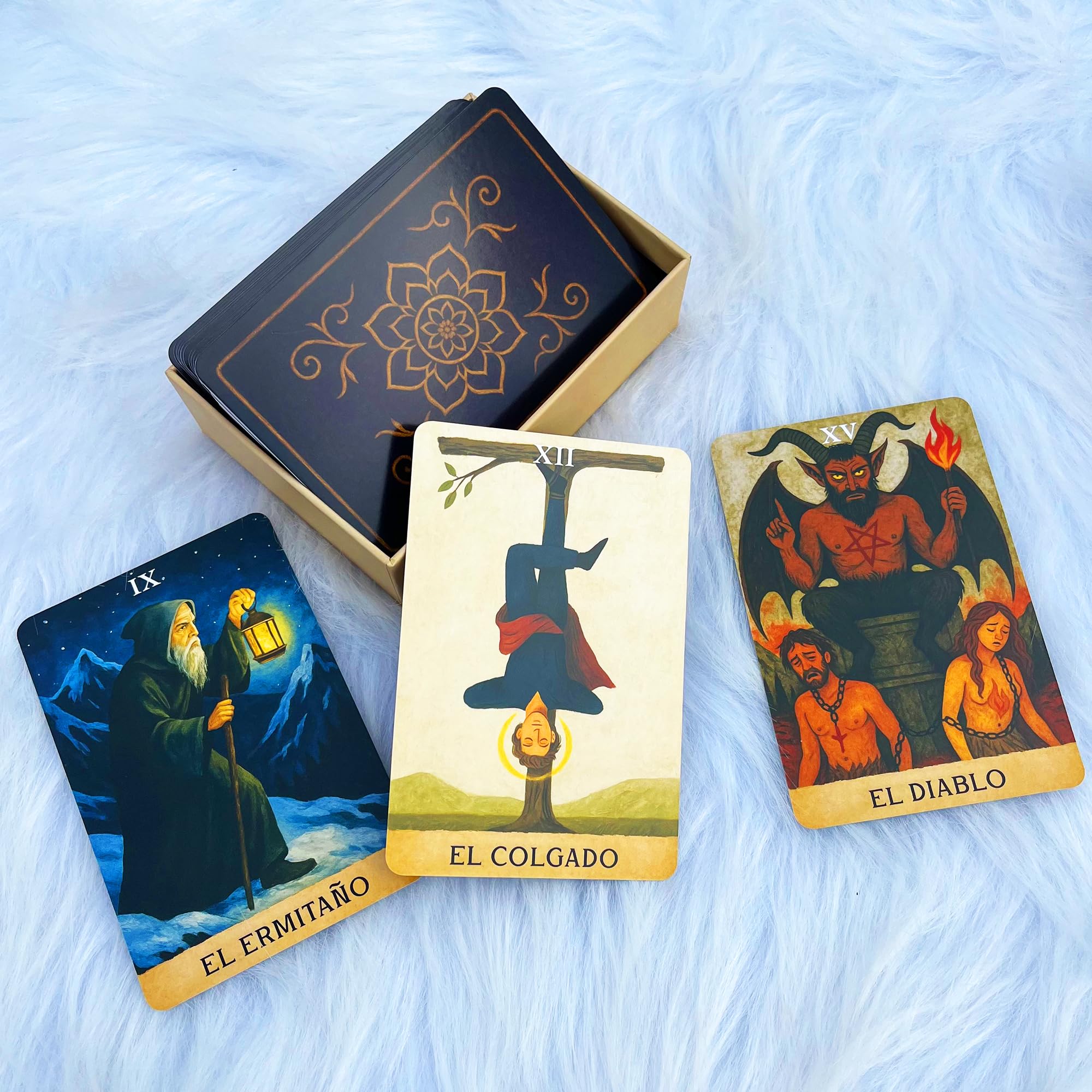 Soulme 78Tarot card size 80mm x 120mm fits comfortably in hand