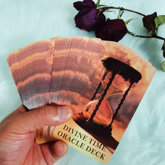 Soulme beginner-friendly oracle cards for starting readings confidently.