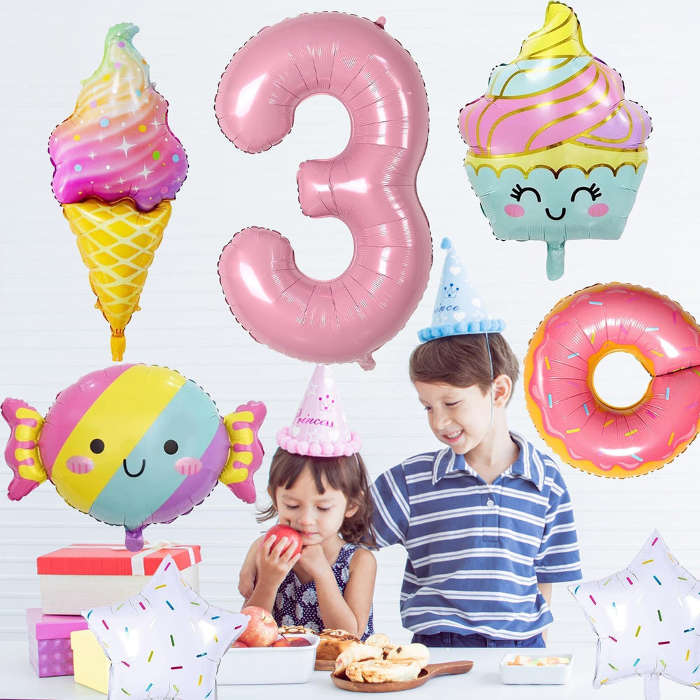 Sowide 18-inch round balloons help build arches and backdrops.