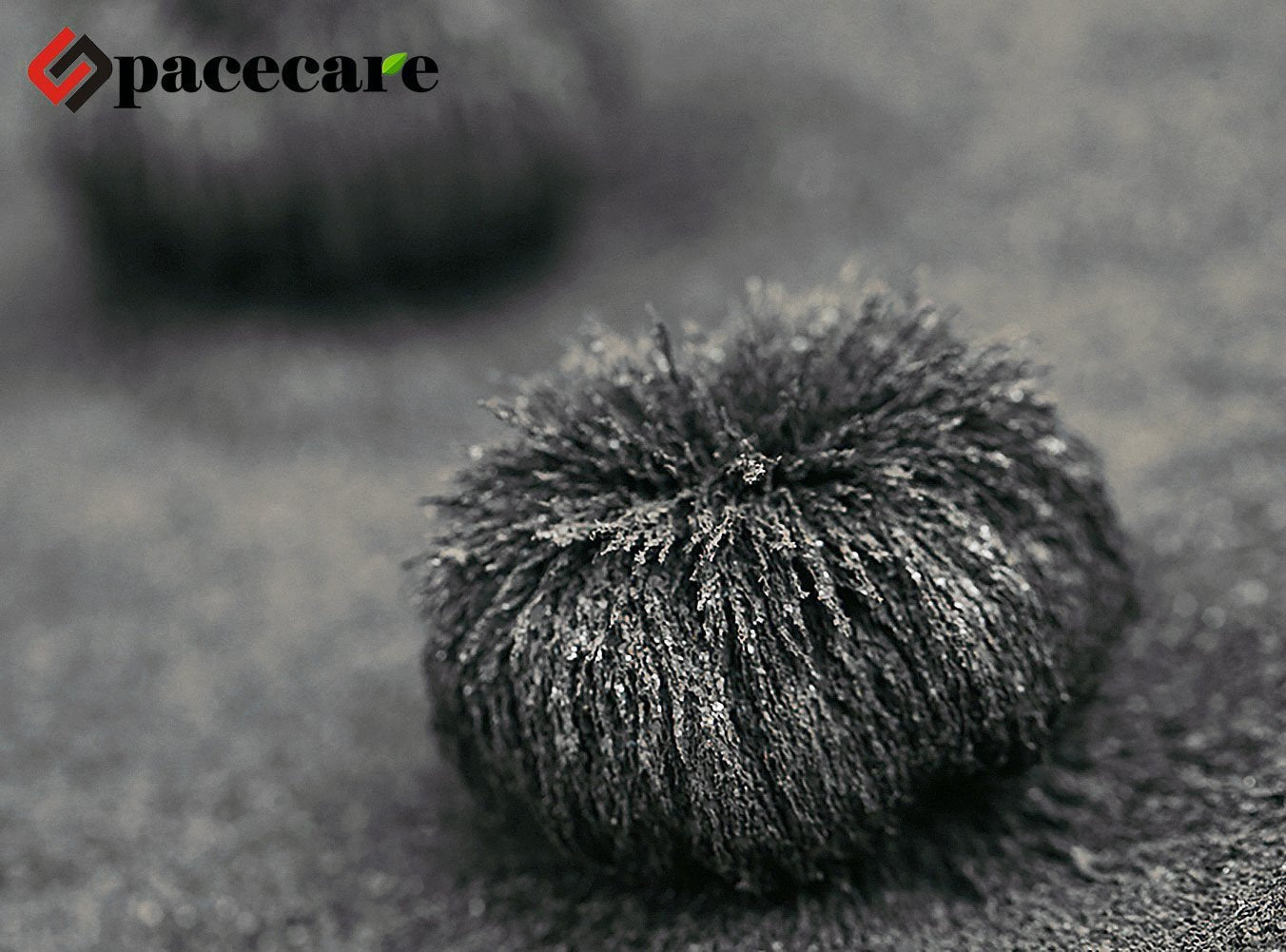 SPACECARE iron powder filling offers tactile sensory play.