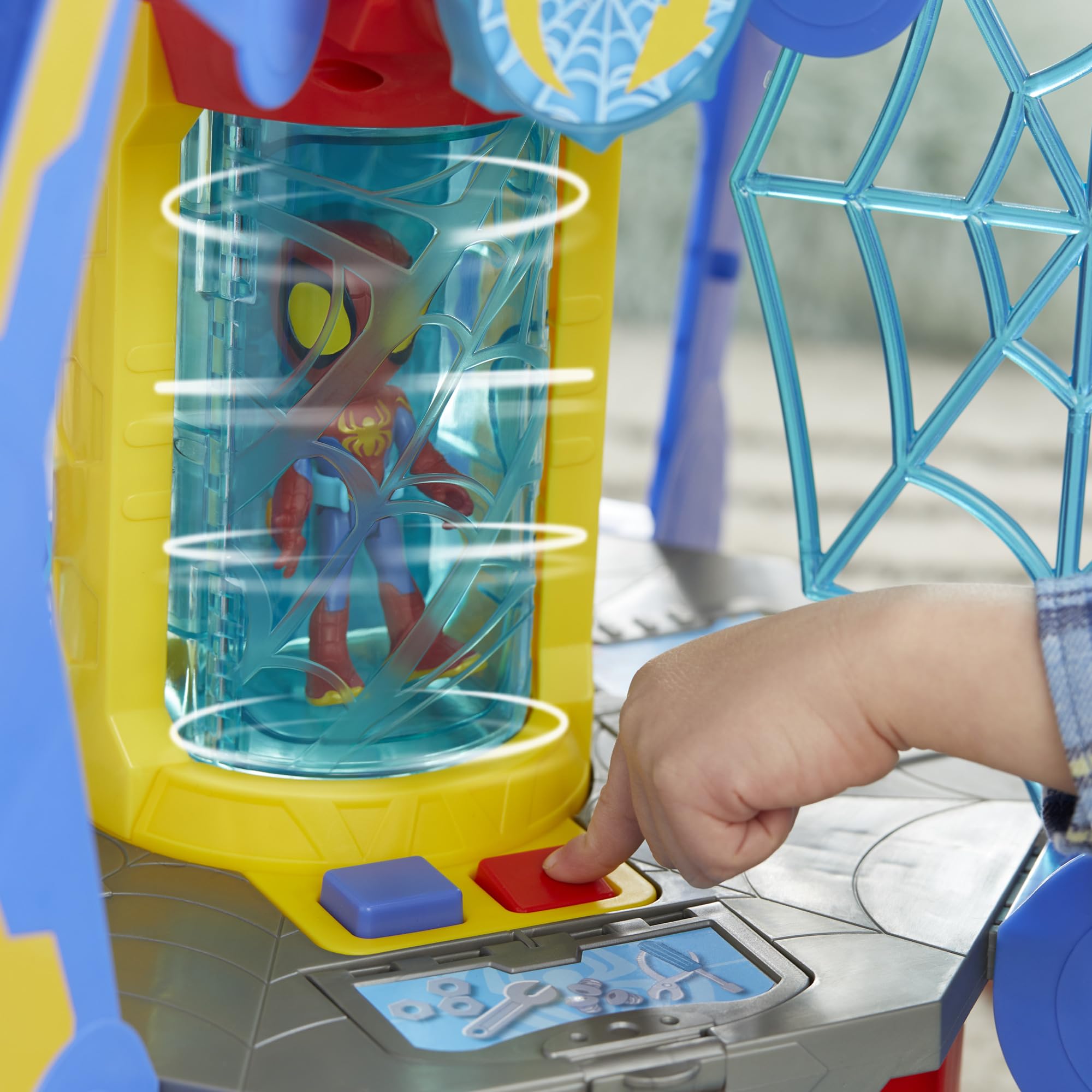 Spidey and His Amazing Friends 360-degree transform chamber for dynamic play.