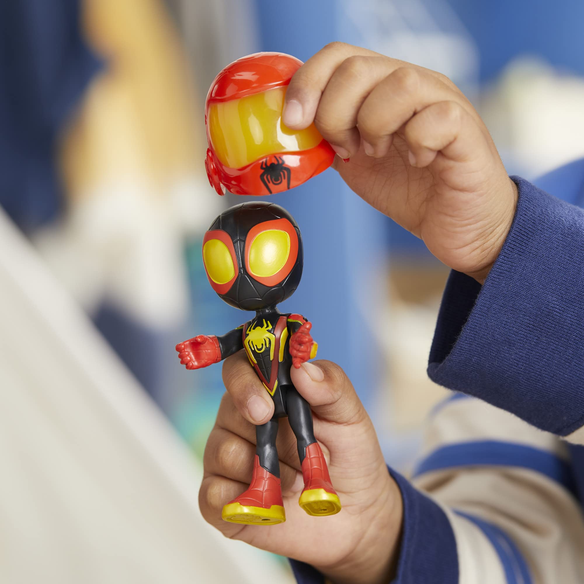 Spidey Amazing Friends unique character decor enhances pretend adventures.