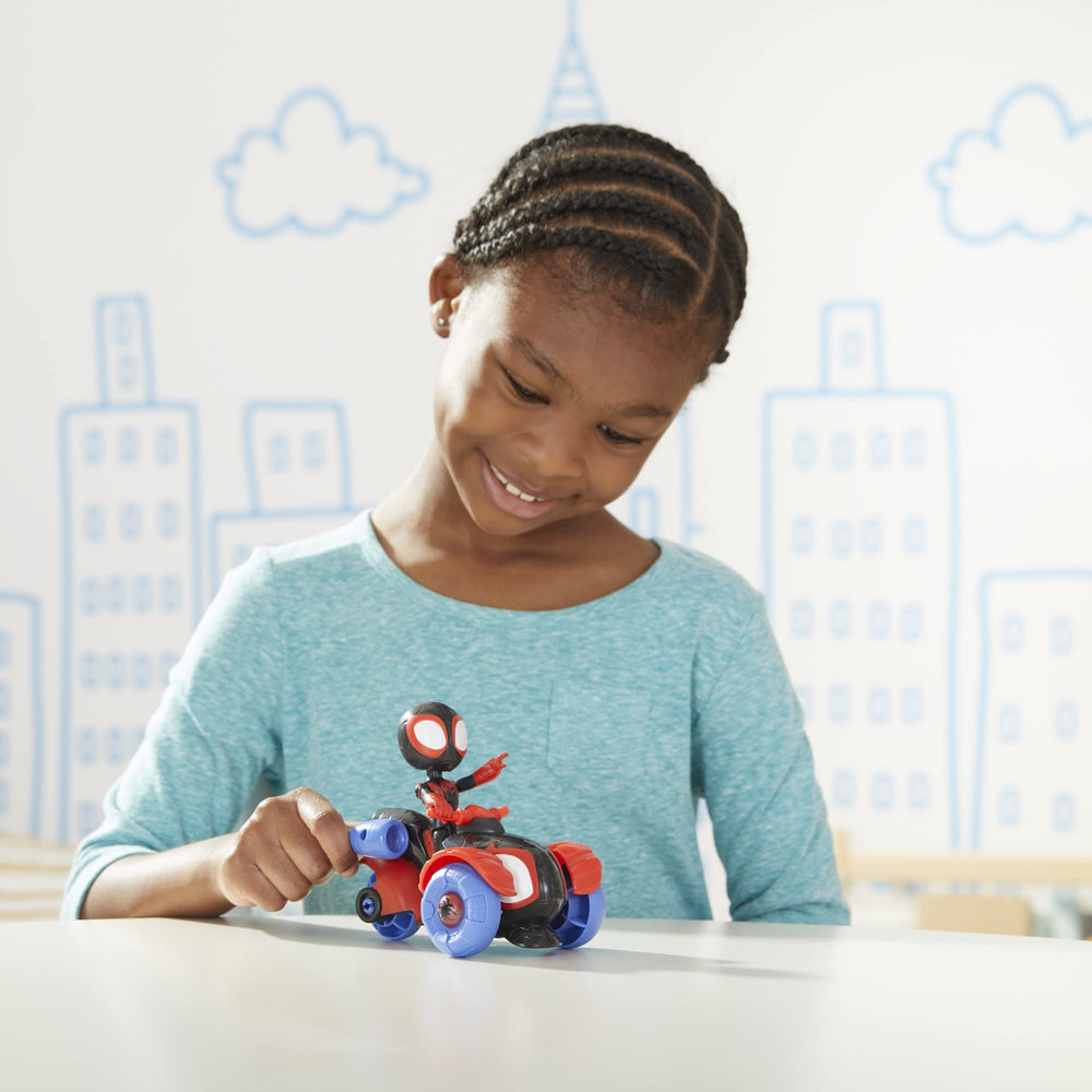 Collectible Spidey figures set encourages shared adventures