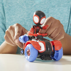 Poseable figure with five joints allows dynamic action poses
