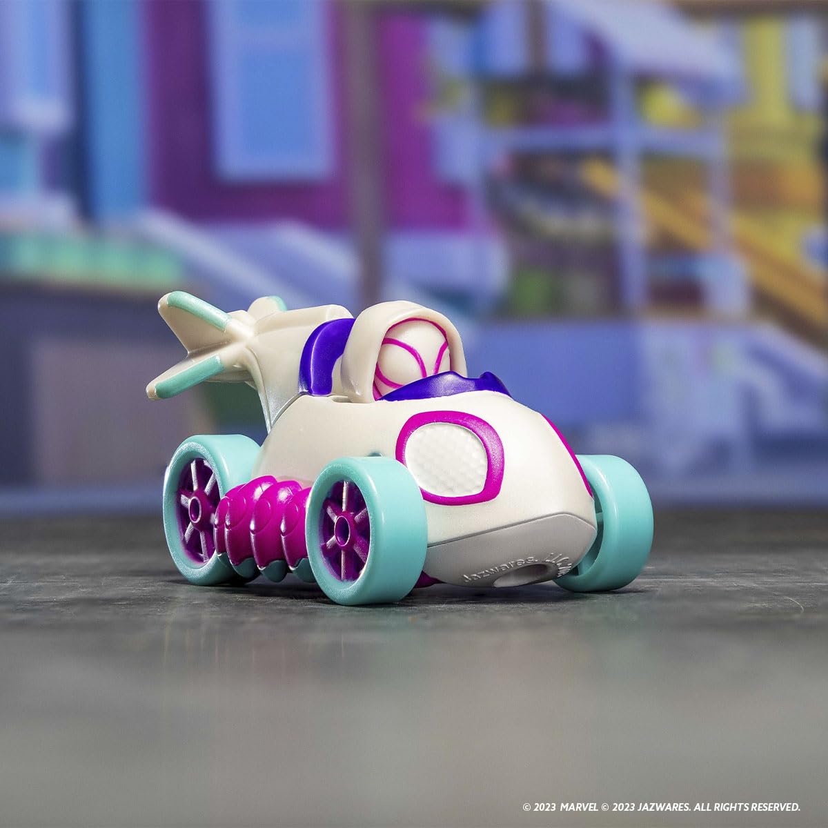 Spidey and his Amazing Friends battery-powered race car ready for action and quick play.