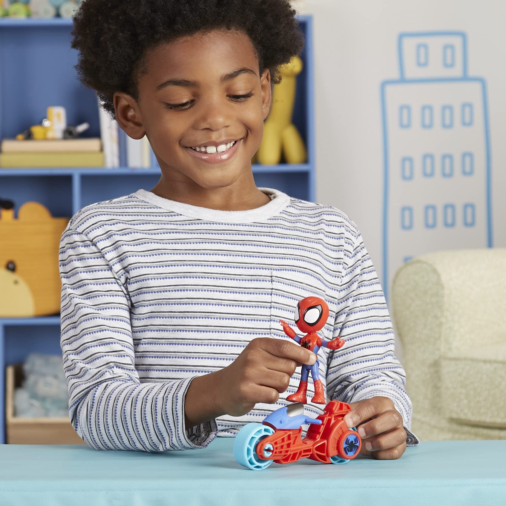 Spidey and His Amazing Friends figure and vehicle set promotes imaginative play.