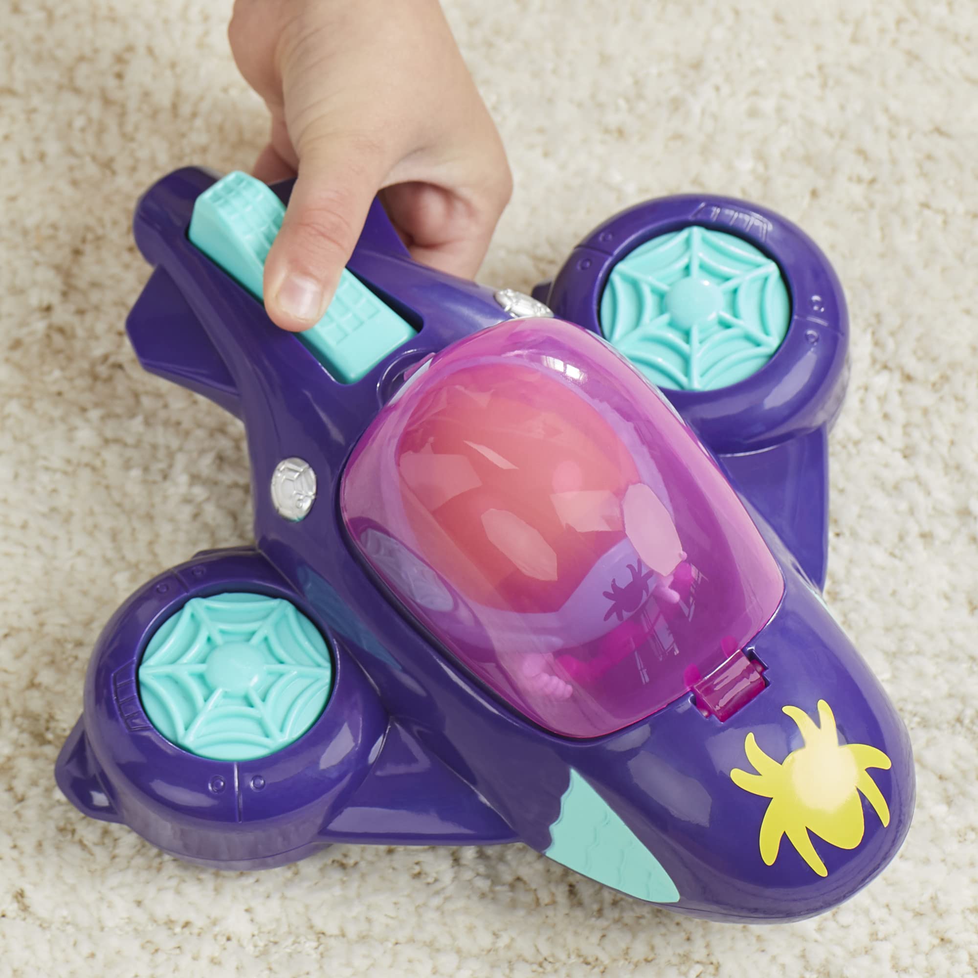 Spidey and His Amazing Friends vehicle playset enables on-the-road adventures.