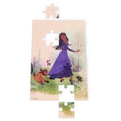 Spin Master Disney Wish Puzzle Lantern base keeps the lantern sturdy during play and display.