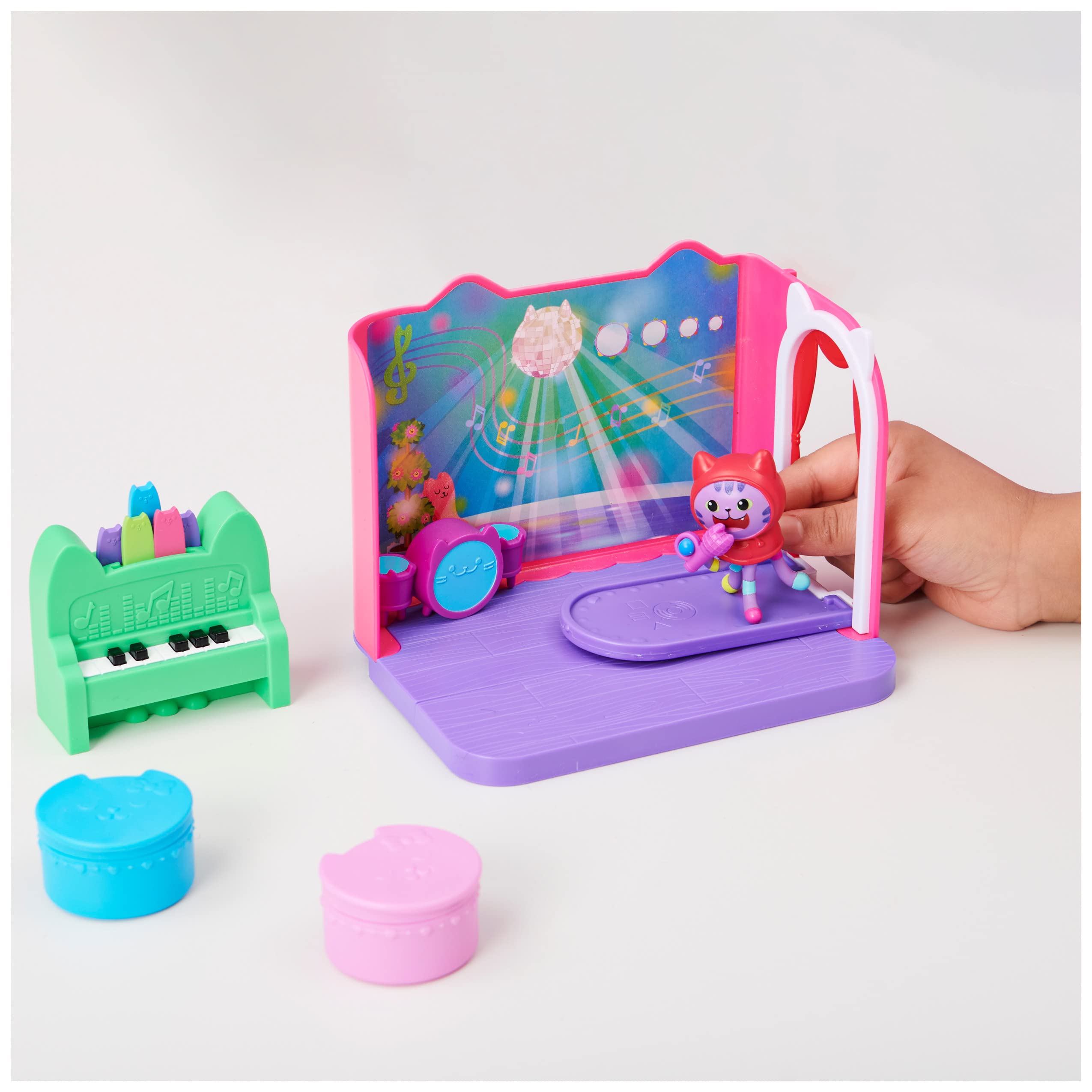 Spin Master Gabby’s Dollhouse Groovy Music Room piano with dancing kitties for lively scenes