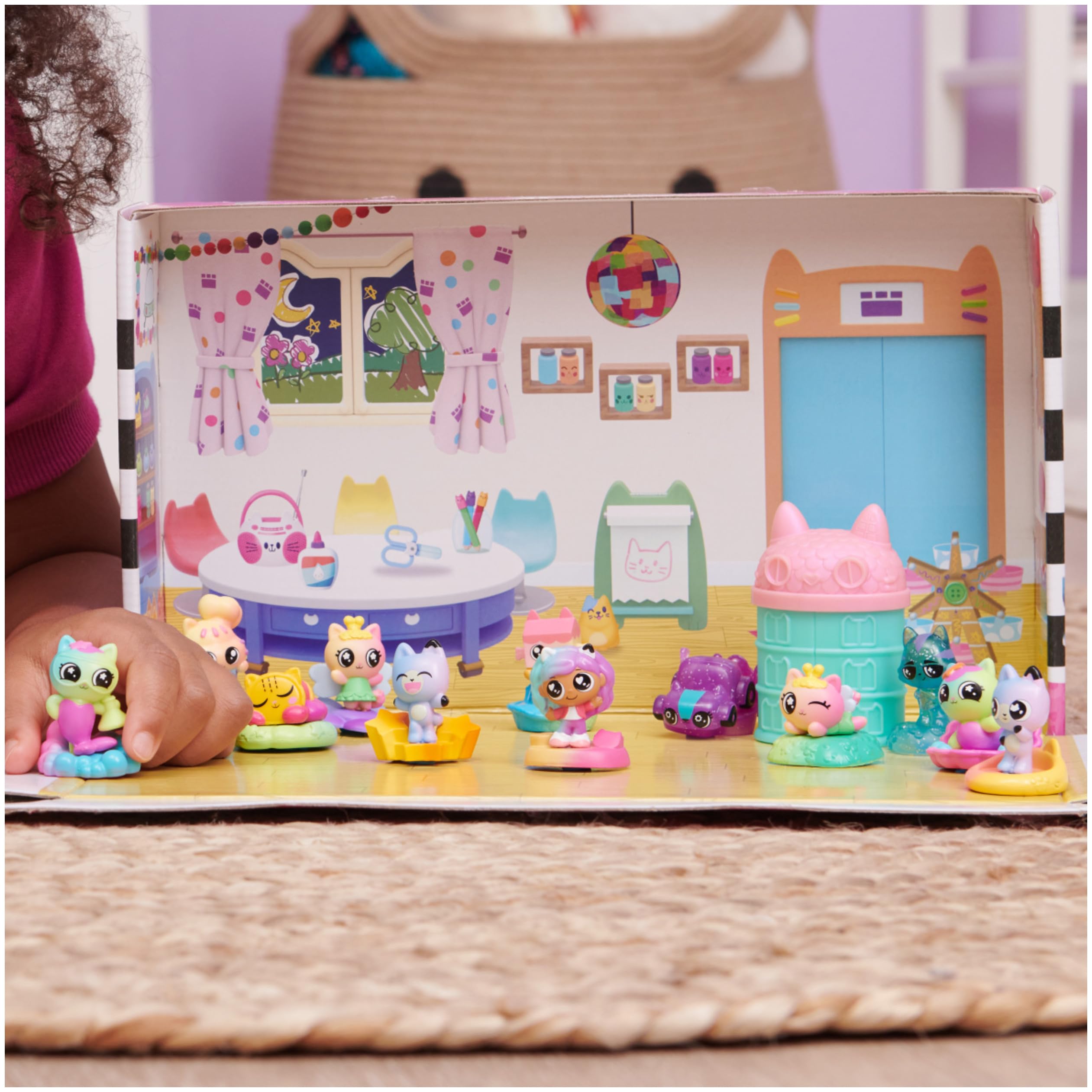 Accessory stands help customize and mix characters during play.