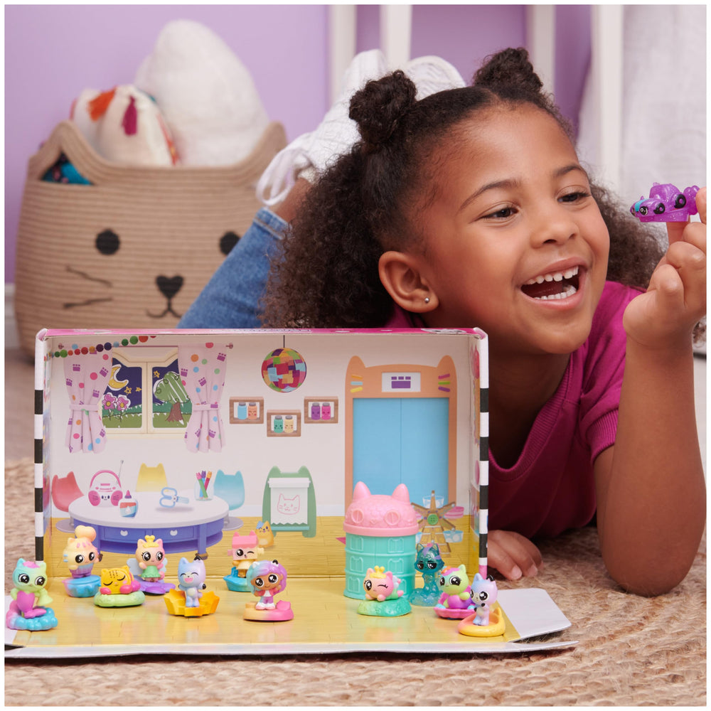 CatRat figure from Gabby's Dollhouse adds quirky character to scenes.