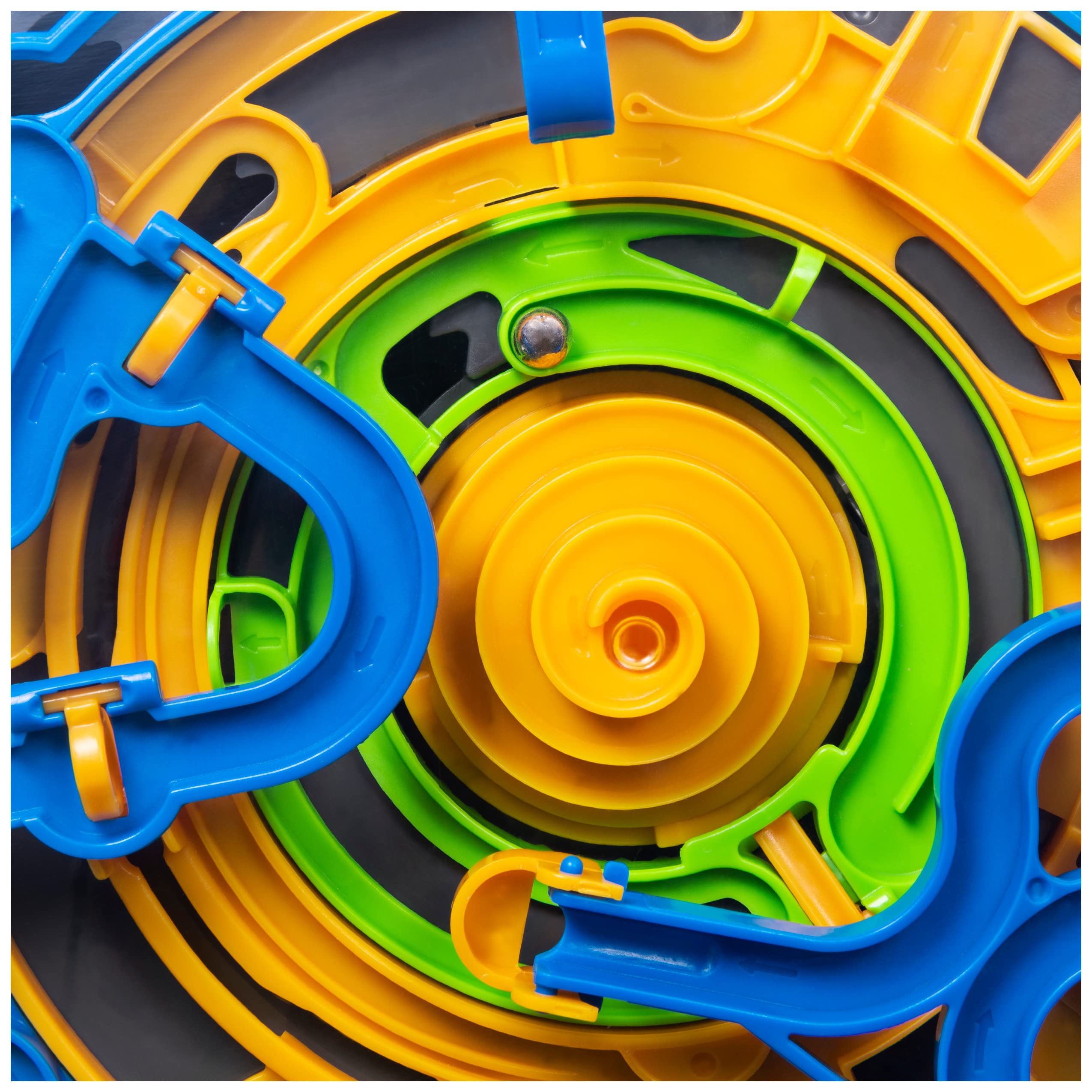 Spin Master Games Perplexus Revolution Runner speed settings demonstrate adjustable challenge levels.
