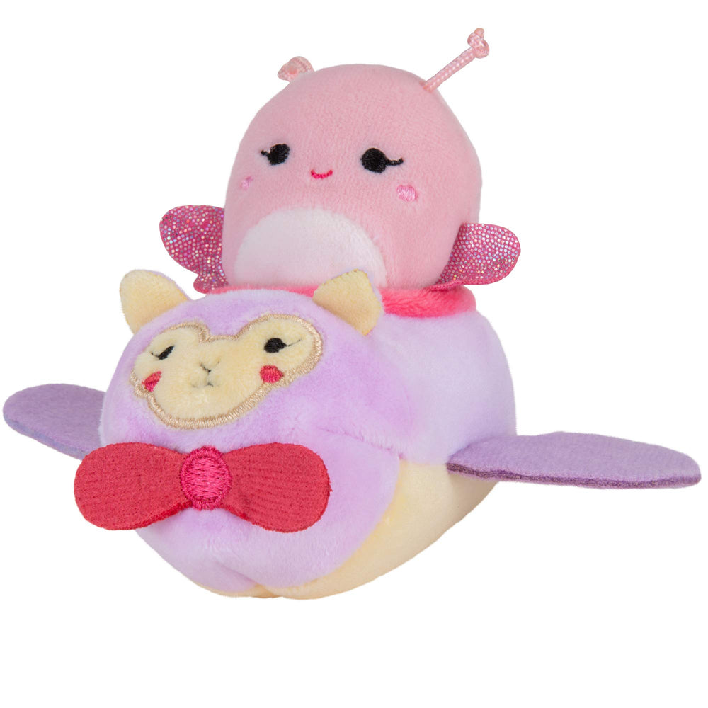 Soft plush filling close-up: premium texture for cozy squeezes.