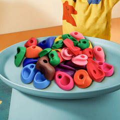 SREHRLY weather-resistant resin ensures year-round use.